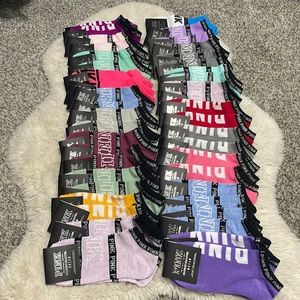 ✨NWT 5/ $30 Pink Victoria Secret Socks✨